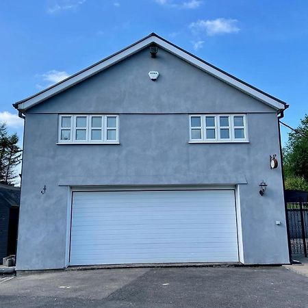 The Annex At Pantglas Farm Pontyclun ภายนอก รูปภาพ