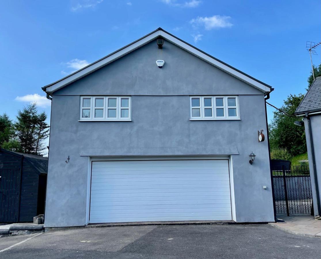 The Annex At Pantglas Farm Pontyclun ภายนอก รูปภาพ