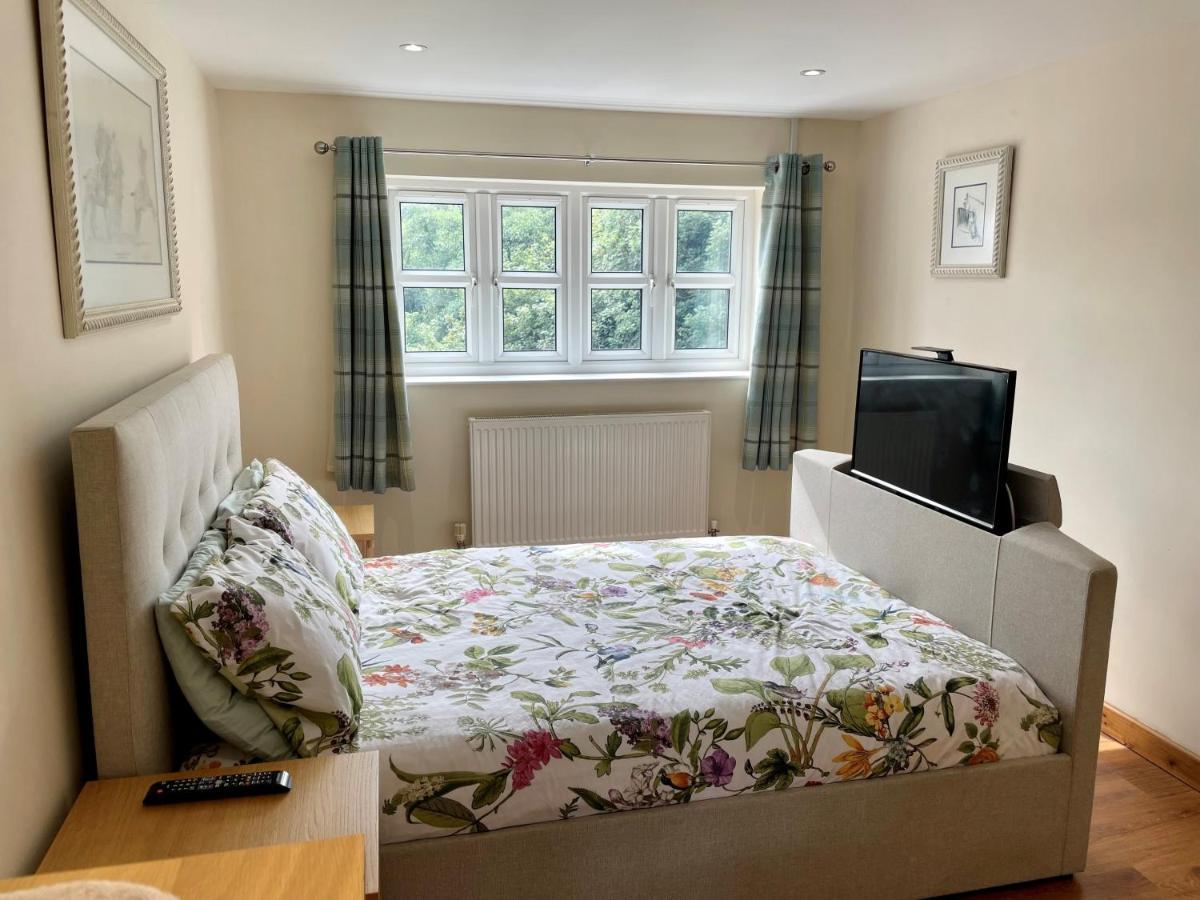The Annex At Pantglas Farm Pontyclun ภายนอก รูปภาพ